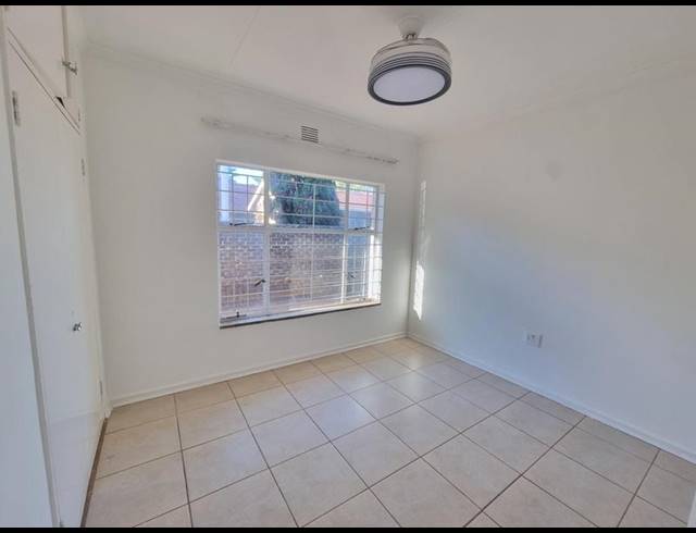 3 BEDROOM PROPERTY TO RENT IN GOLF PARK
